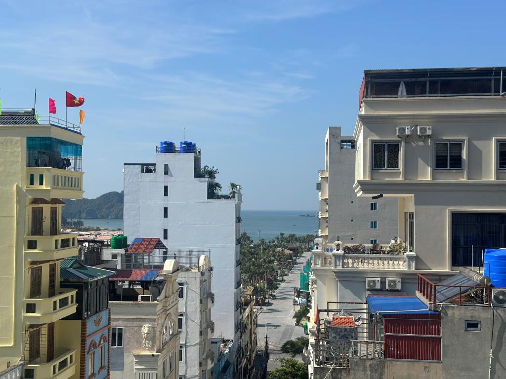 Grand Ireland hotel – Ha Long Bay